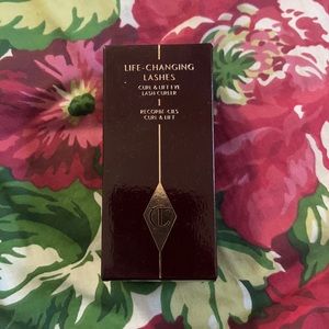 Charlotte Tilbury eyelash curler rose gold